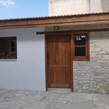 Granny's House, στης γιαγιάς ευανθίας