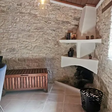 Granny's House, στης γιαγιάς ευανθίας * Dhoros